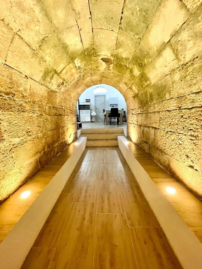 Villa Nunzia con piscina, sauna e idromassaggio. Floridia Esterno foto